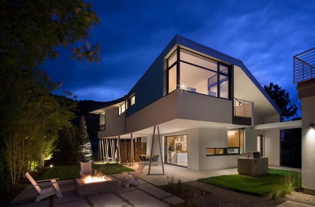 residence by Arch 11