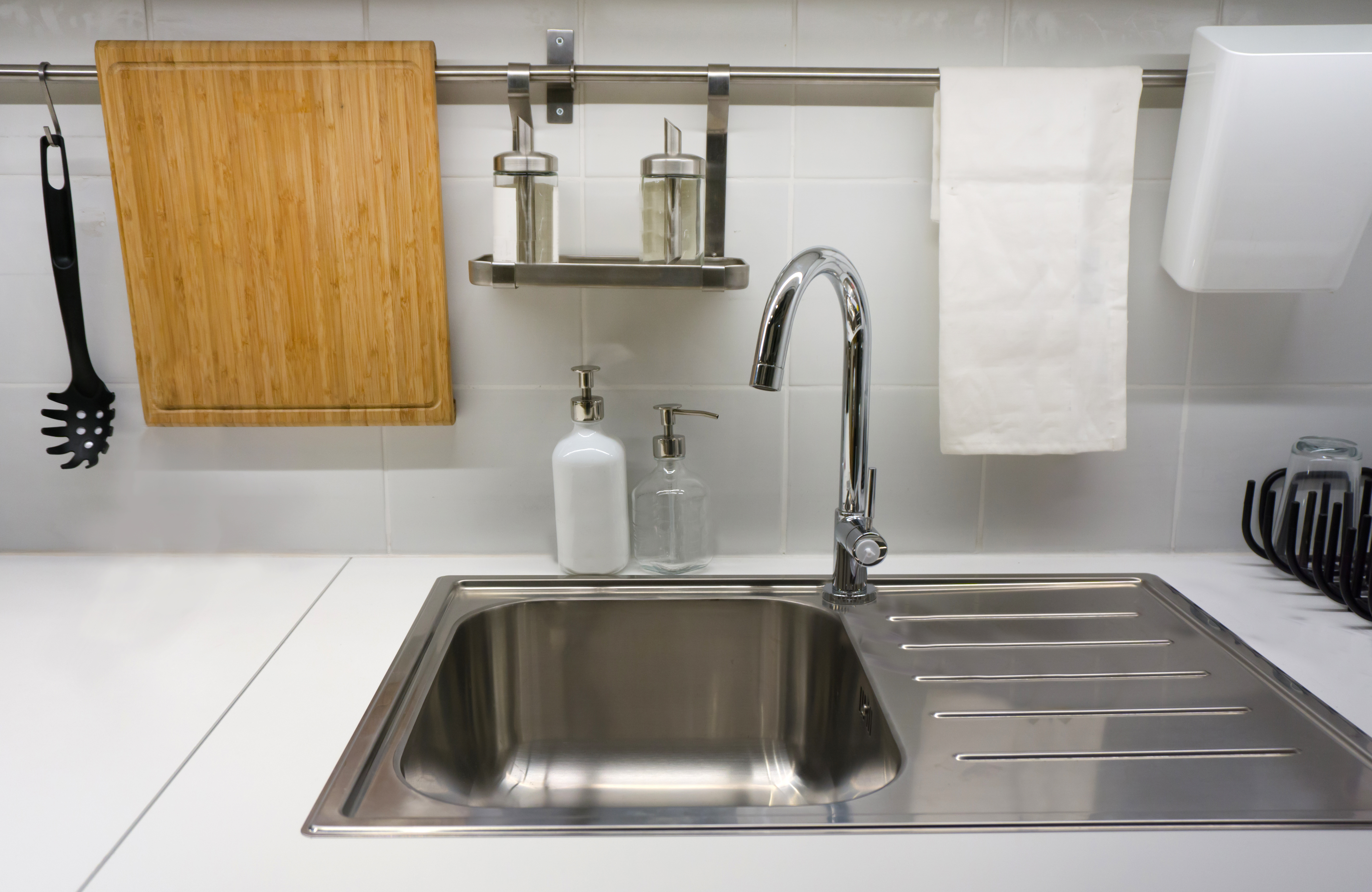 What Kind Of Kitchen Sink Should I Buy Builddirect Blog