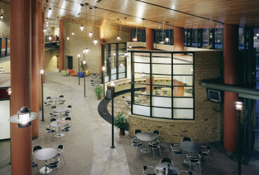 Do’s and Don’ts of Hosting Outdoors